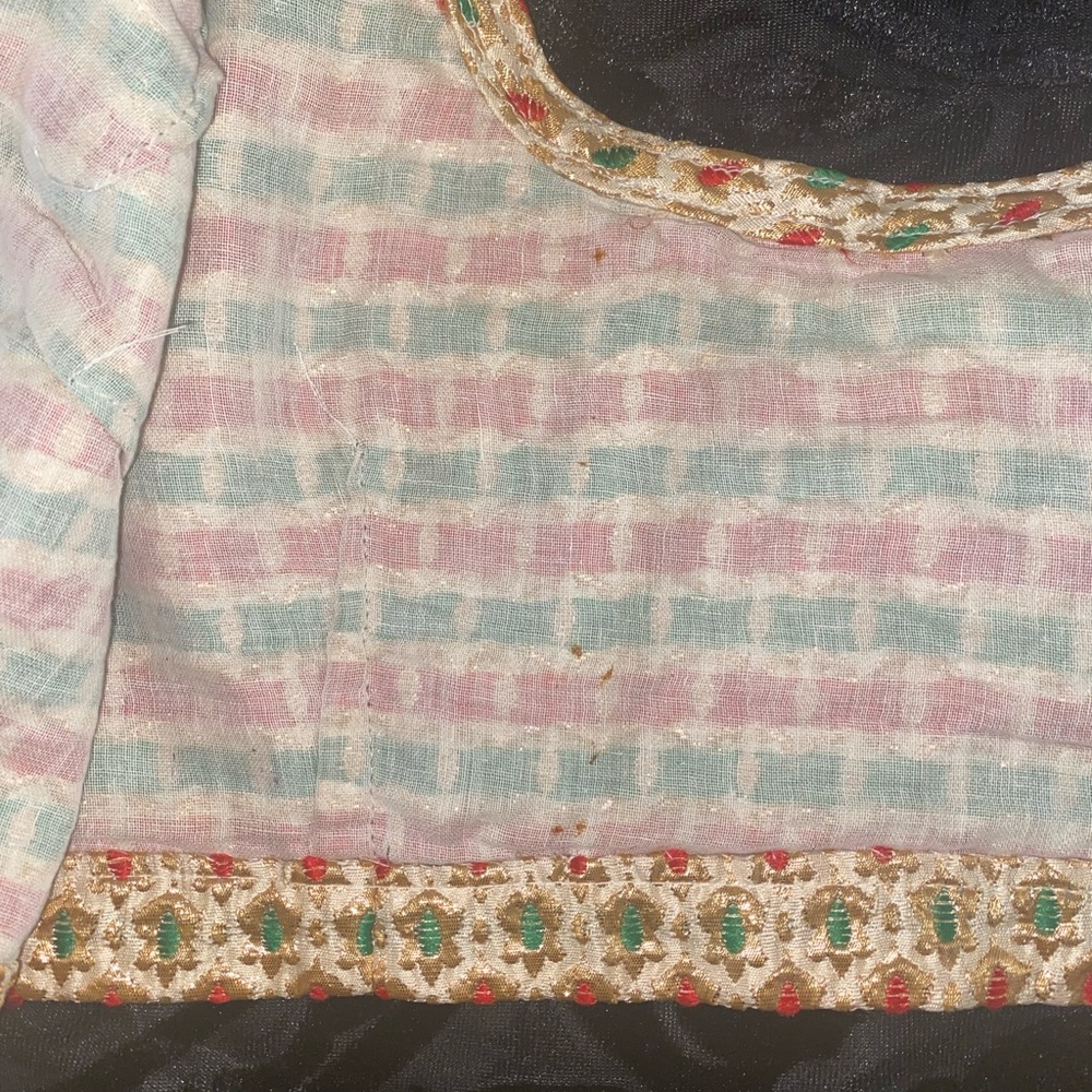 Gold Sari Saree Blouse for Women - Handmade in Nepal - Size L - Picture 7 of 8